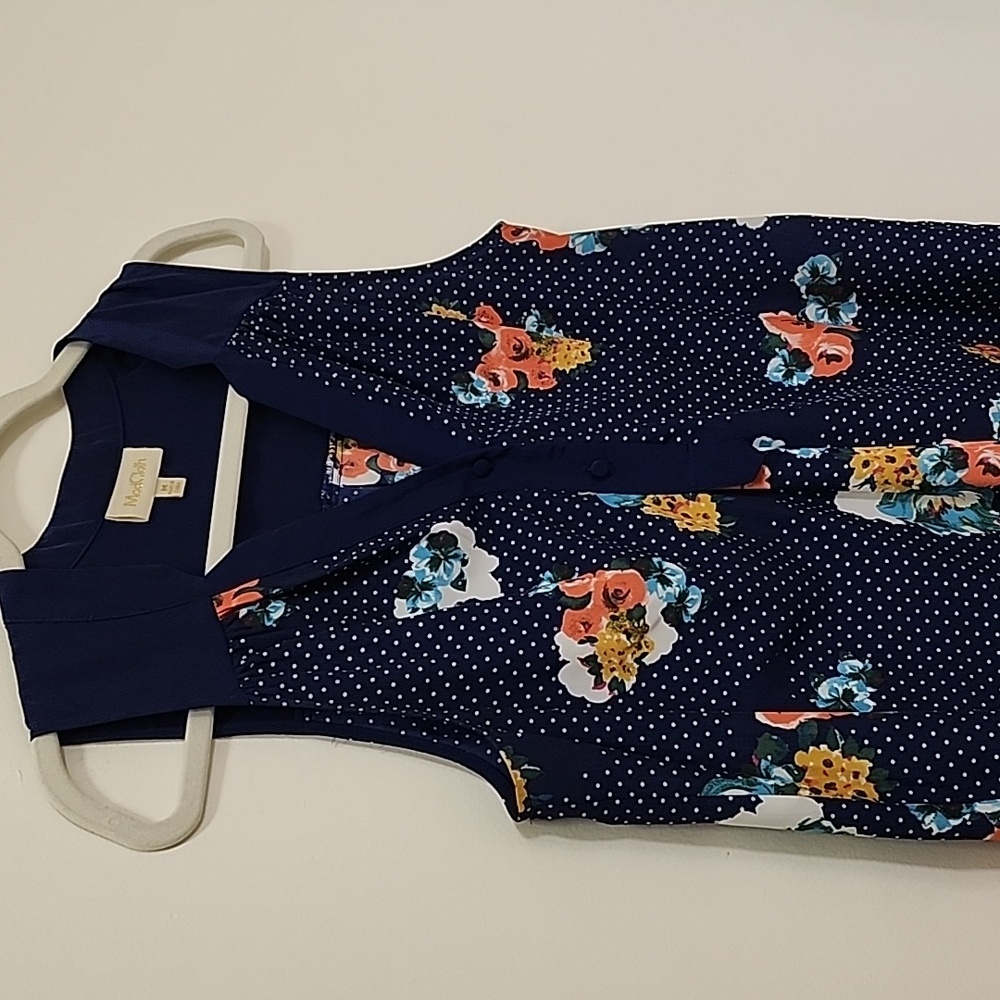 Modcloth Navy  Blue Floral V Neck  Tunic Sleeveless Cottagecore Top size  Medium - Picture 9 of 14
